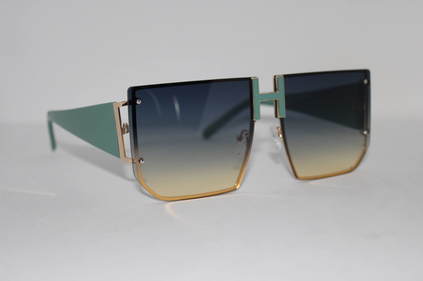 NV2047- H Square Eyewear