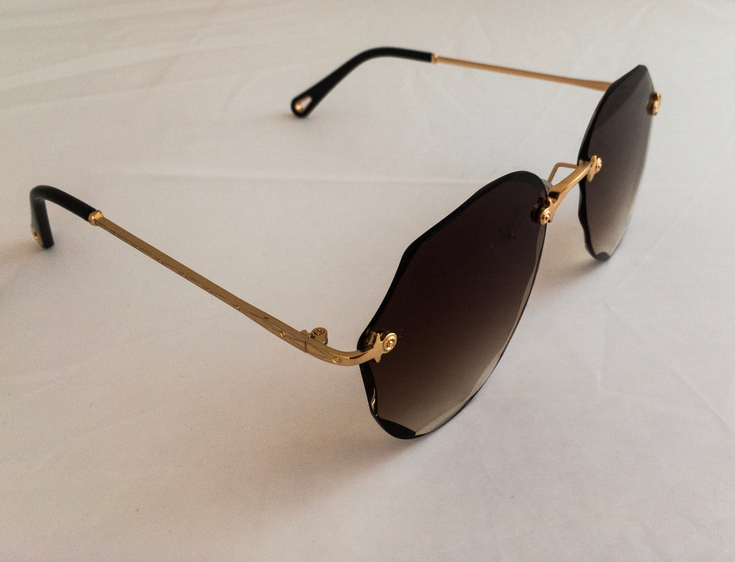 AV4377 Rimless Sunglasses